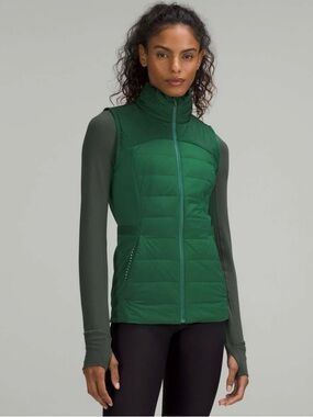 Lululemon Down For it All Green Quilted Down Filled Vest Jacket Activewear